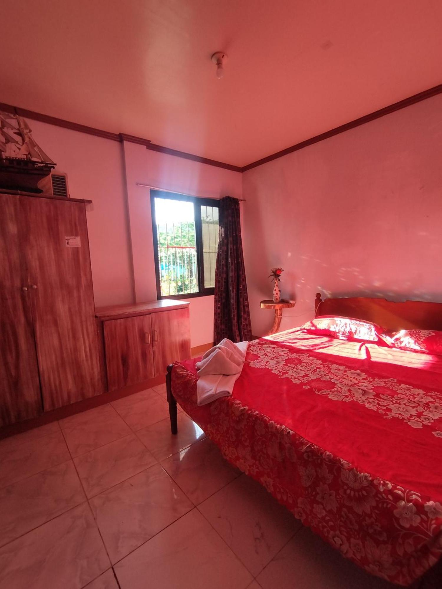 Riverside At Aninuan Accommodation And Food ปูแอร์โตกาเลรา ภายนอก รูปภาพ