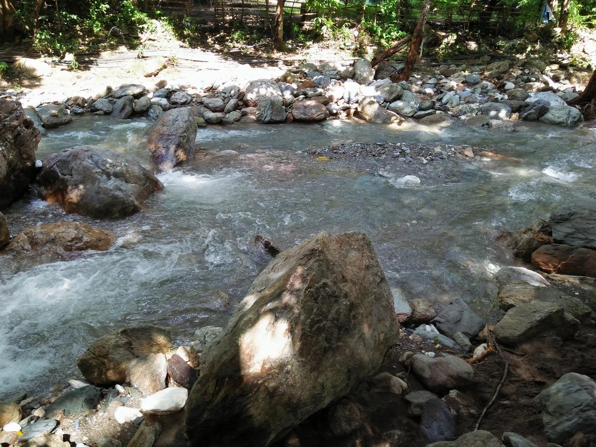Riverside At Aninuan Accommodation And Food ปูแอร์โตกาเลรา ภายนอก รูปภาพ